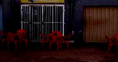 Casa com 3 quartos, 4 banheiros, 217m² construída, 1 vaga, desocupada