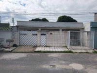 Casa padrão com 4 quartos e 4 banheiros em Manaus