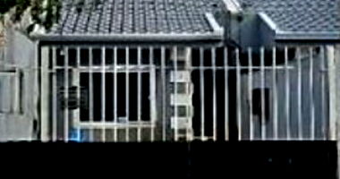 Casa em leilão com 1 quarto e 1 banheiro em Tatuquara