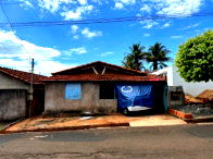 Casa com 88,40m² e Prédio Residencial em Capinópolis/MG