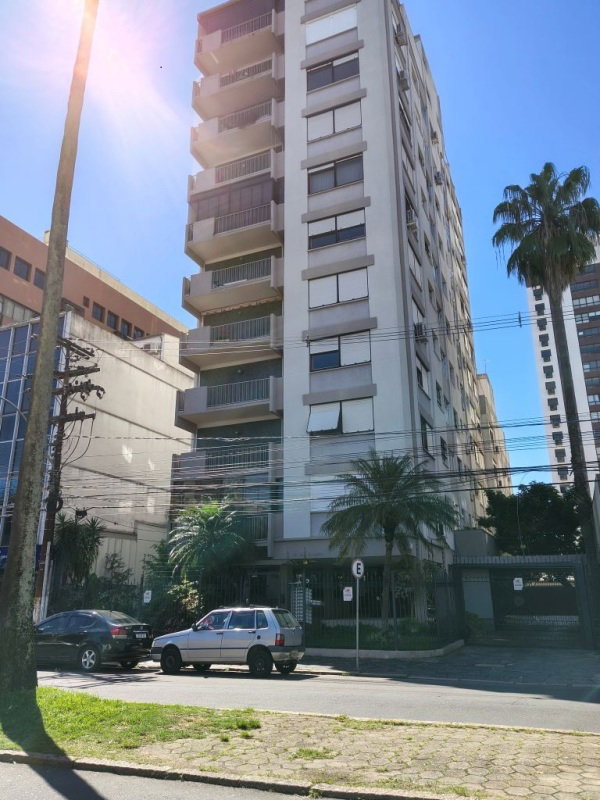 Apartamento com 122m² no Bairro Menino Deus