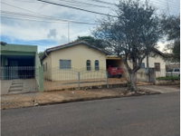 Casa ocupada com 2 áreas e ótimo potencial de valorização