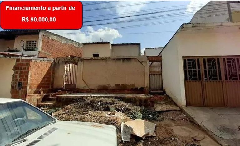 Casa em Salgueiro com 2 quartos e 2 banheiros