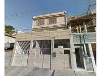 Sobrado com 185m² construídos, 81m² de terreno, imóvel