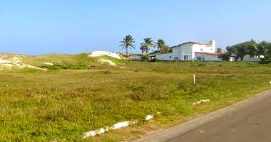 Terreno de 800m² frente ao mar na Praia de Redinha Nova