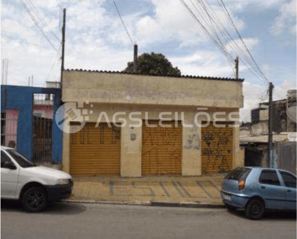 Terreno com 5 Casas - 400m² - Ótimo Potencial de Renda