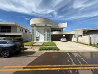 Casa em Leilão com 516m² Construída em Goiânia