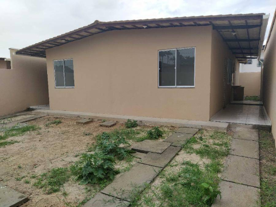 Casa com 1 vaga de garagem, 55,61 m² construídos, ocupada