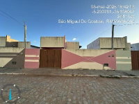 Casa com 1 quarto, 1 vaga e 61,75m² construída, desocupada