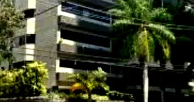 Apartamento padrão com 2 vagas, 250m², ocupado