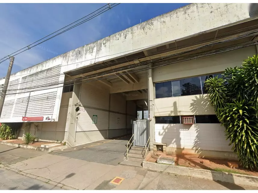 Terreno com Benfeitorias em São José dos Campos
