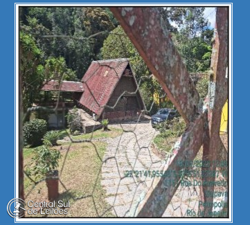 Casa em Petrópolis com 156m² e terreno de 1638m²