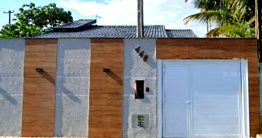 Casa Ocupada com 3 Quartos e 2 Banheiros em Itanhaém