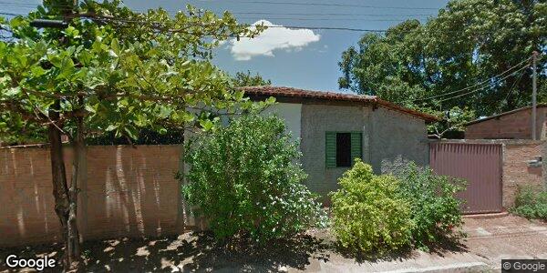 Casa com 3 Quartos e Piscina em Aragarças/GO