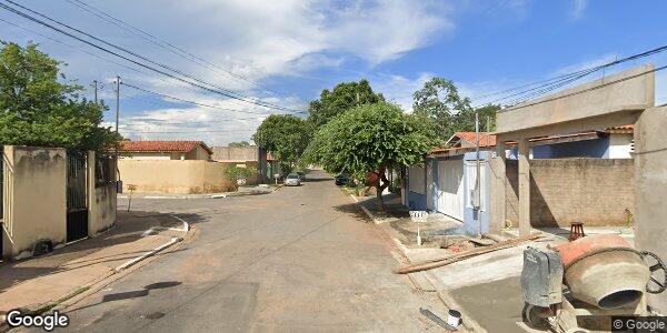 Imóvel residencial no Parque Georgia com 3 quartos e 2 banheiros