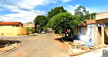 Imóvel residencial no Parque Georgia com 3 quartos e 2 banheiros