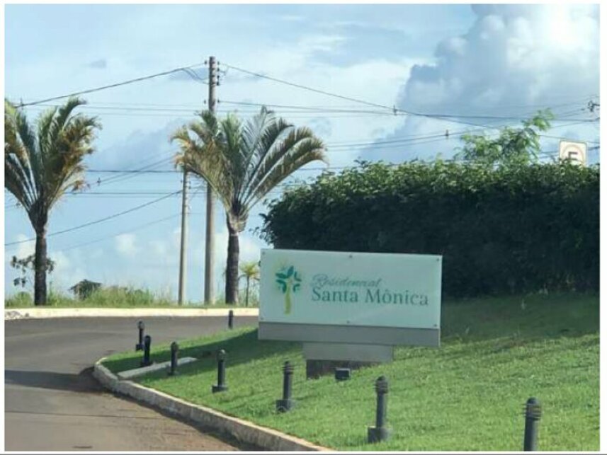 Lote com 1.807,37m² de terreno