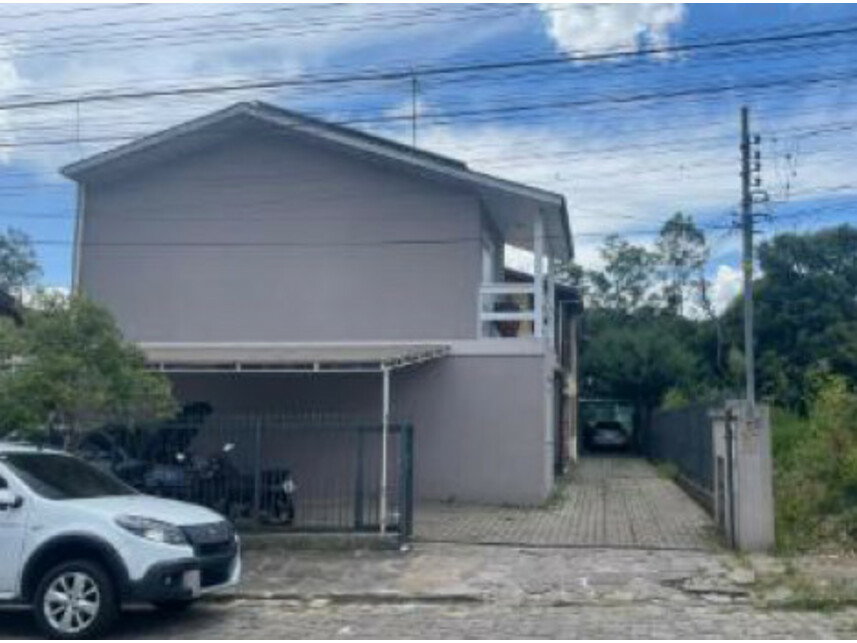 Casa com 70,90m², ocupada, em condomínio residencial
