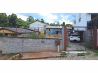 Casa de Madeira com Terreno de 360m² em Caxias do Sul