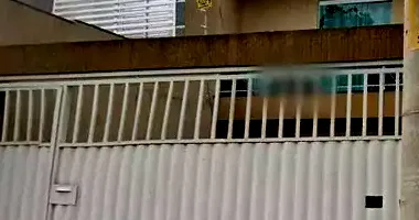 Casa Ocupada com Vaga de Garagem em Leilão