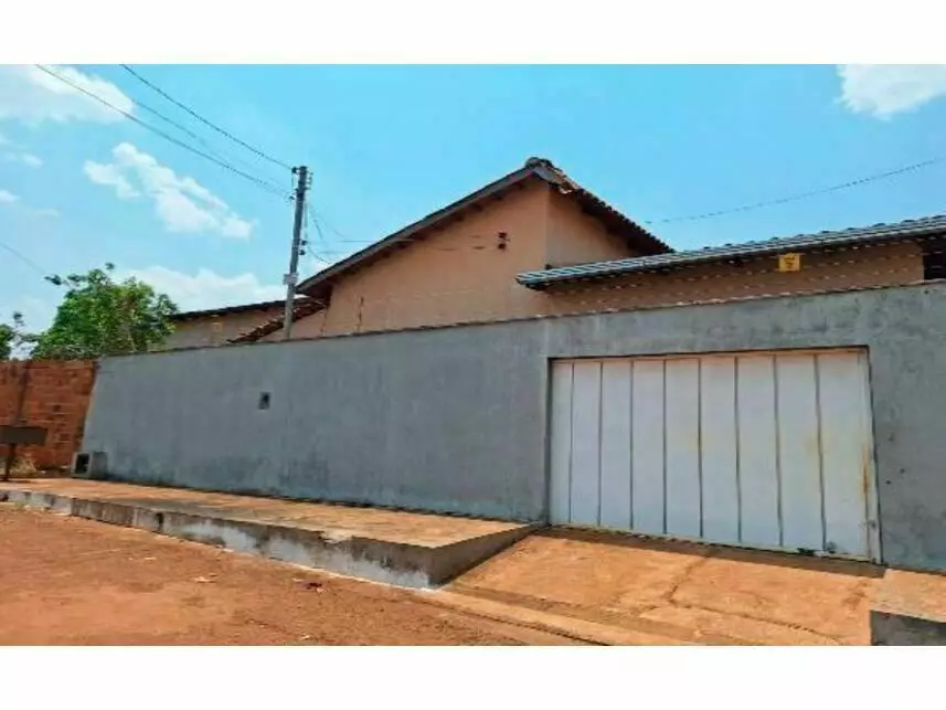 Casa com 120m² construídos em Palmeiras de Goiás