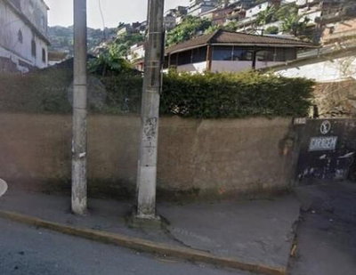 Casa em Petrópolis/RJ com 40% de desconto da avaliação