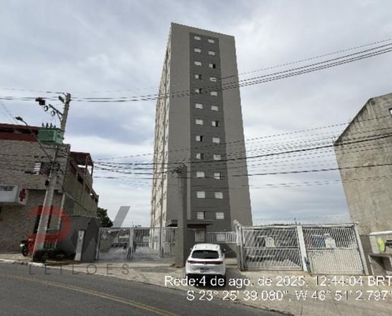 Apartamento em Santana de Parnaíba com 2 quartos e 87m²