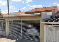 Casa com 1 Dormitório e 2 Suítes em Jardim Aeroporto