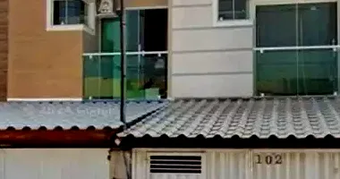 Casa 1 com 84m² construída e 70m² de terreno, imóvel ocupado