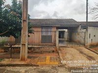 Casa em Conjunto Habitacional Pantanal com 2 quartos