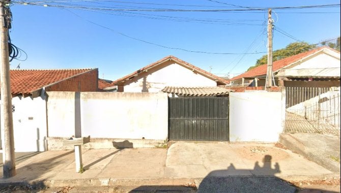 Casa com 47m² em Garça, SP