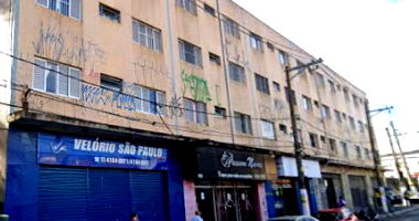 Apartamento com Vaga de Garagem em Carapicuíba-SP