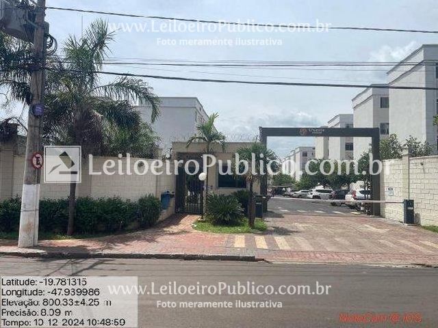 Apartamento 2 quartos, 1 banheiro, 1 vaga, 60,9m², desocupado