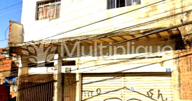 Casa com sobrado e salão comercial, 3 banheiros, 3 quartos, 317m² construída