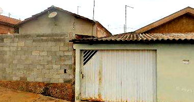 Casa residencial 2 quartos, 1 banheiro, 67.74m² construída, desocupada