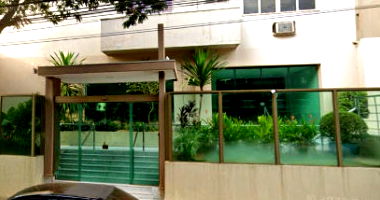 Espaçoso Apartamento com 5 Quartos, 3 Banheiros e 284m² Construídos