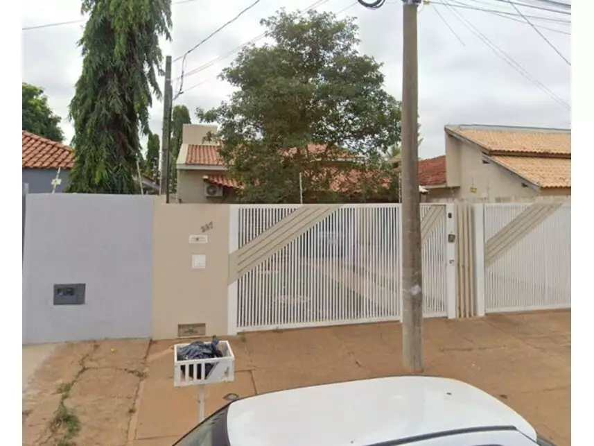 Casa com 3 quartos e 2 banheiros em Três Lagoas/MS