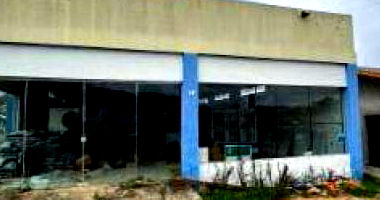 Galpão padrão com 1 banheiro e 262,5 m² construídos, ocupado