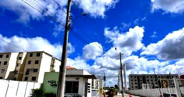 Apartamento com 2 quartos e vaga em Pelotas