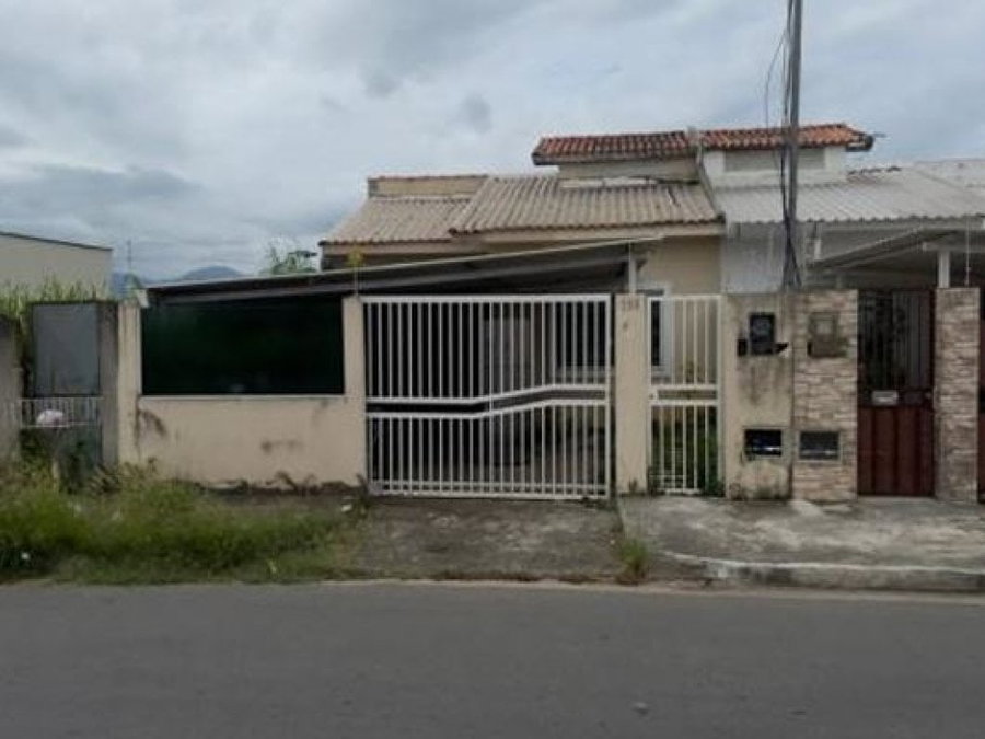Casa 78m² com 2 áreas descobertas em Parque Ipiranga II