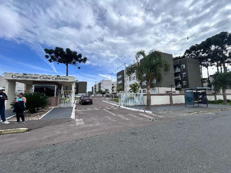 Apartamento em Campo Largo/PR com 2 quartos