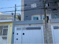 Casa ocupada de 3 pavimentos com 130,67 m²