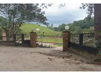Chácara comercial com 4.090m² construídos, ocupada