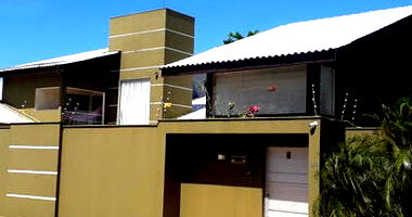 Casa de Alto Padrão com 247,15 m² no Loteamento Martins Jorge