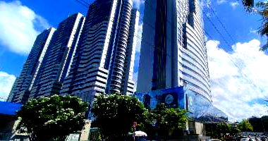 Apartamento com 77m² na Avenida Tancredo Neves - Salvador/BA