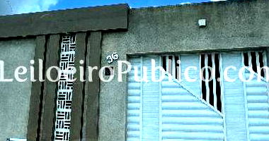 Casa com 3 quartos, 1 banheiro, 1 vaga, 69,84m² construída