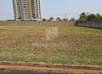 Terreno de 1.246,70 m² no Royal Park