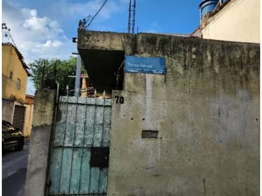 Casa em Leilão com 64m² de Terreno e 41m² Construída