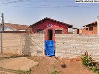 Casa com 50,51m² em terreno de 242,50m², embrião em más condições