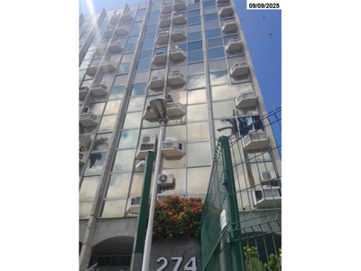 Sala comercial de 41,05m² com vaga, desocupada